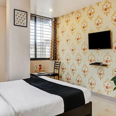 Hotel O Log Inn Plaza Near Eon It Park Pune Eksteriør bilde