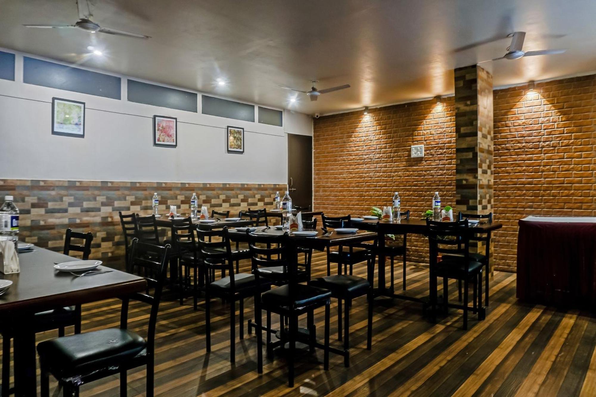 Hotel O Log Inn Plaza Near Eon It Park Pune Eksteriør bilde
