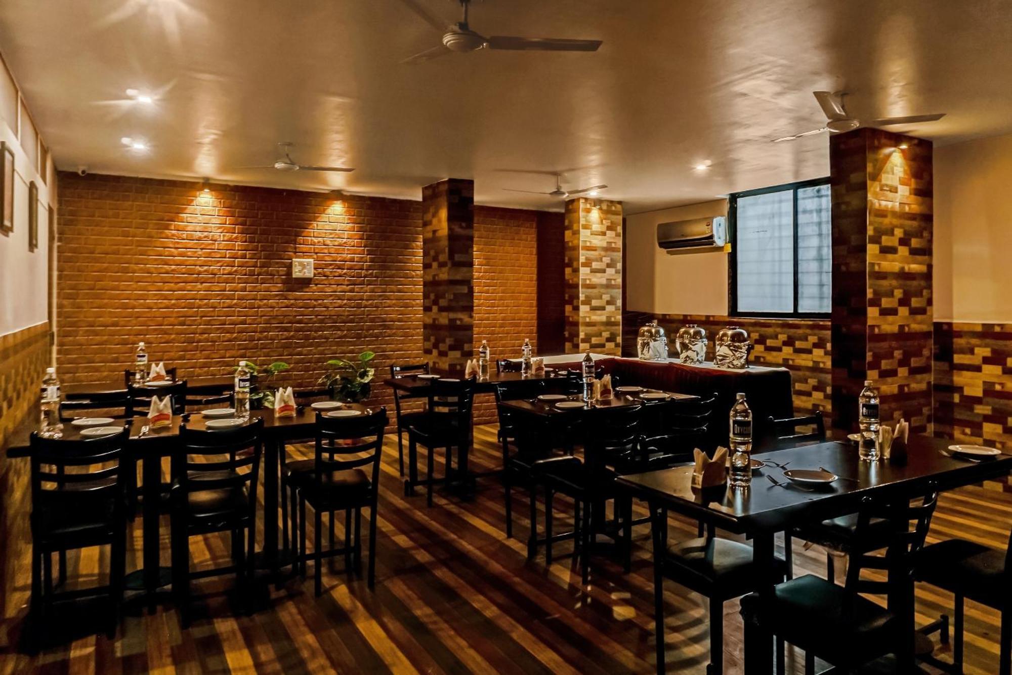 Hotel O Log Inn Plaza Near Eon It Park Pune Eksteriør bilde