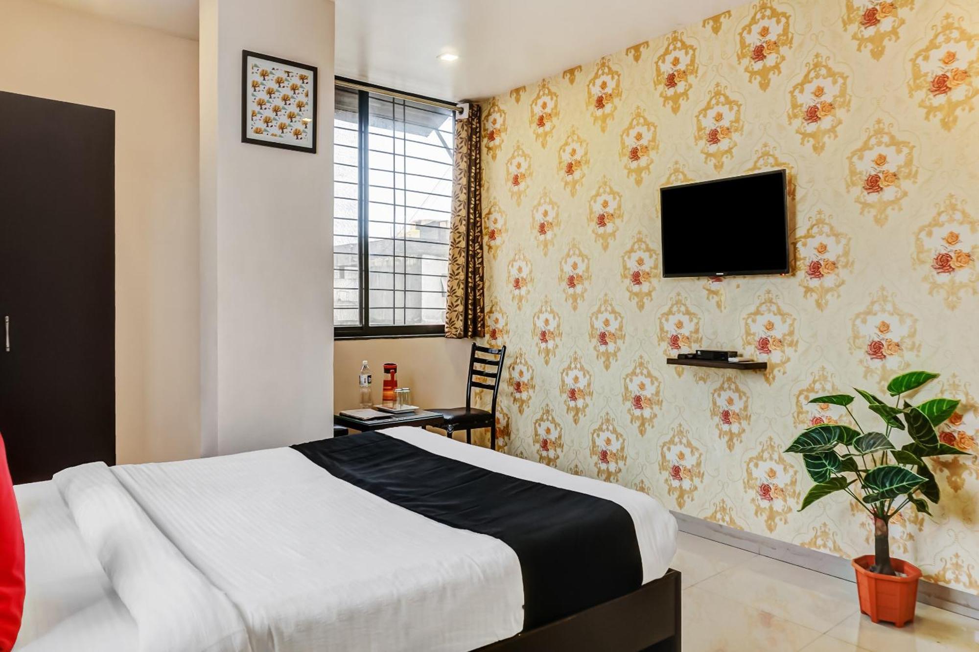 Hotel O Log Inn Plaza Near Eon It Park Pune Eksteriør bilde